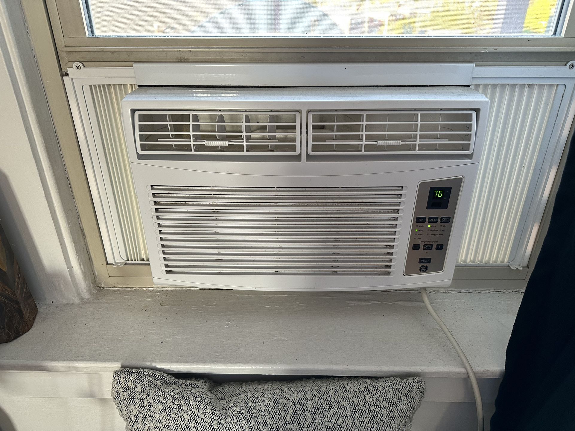 Window AC Unit