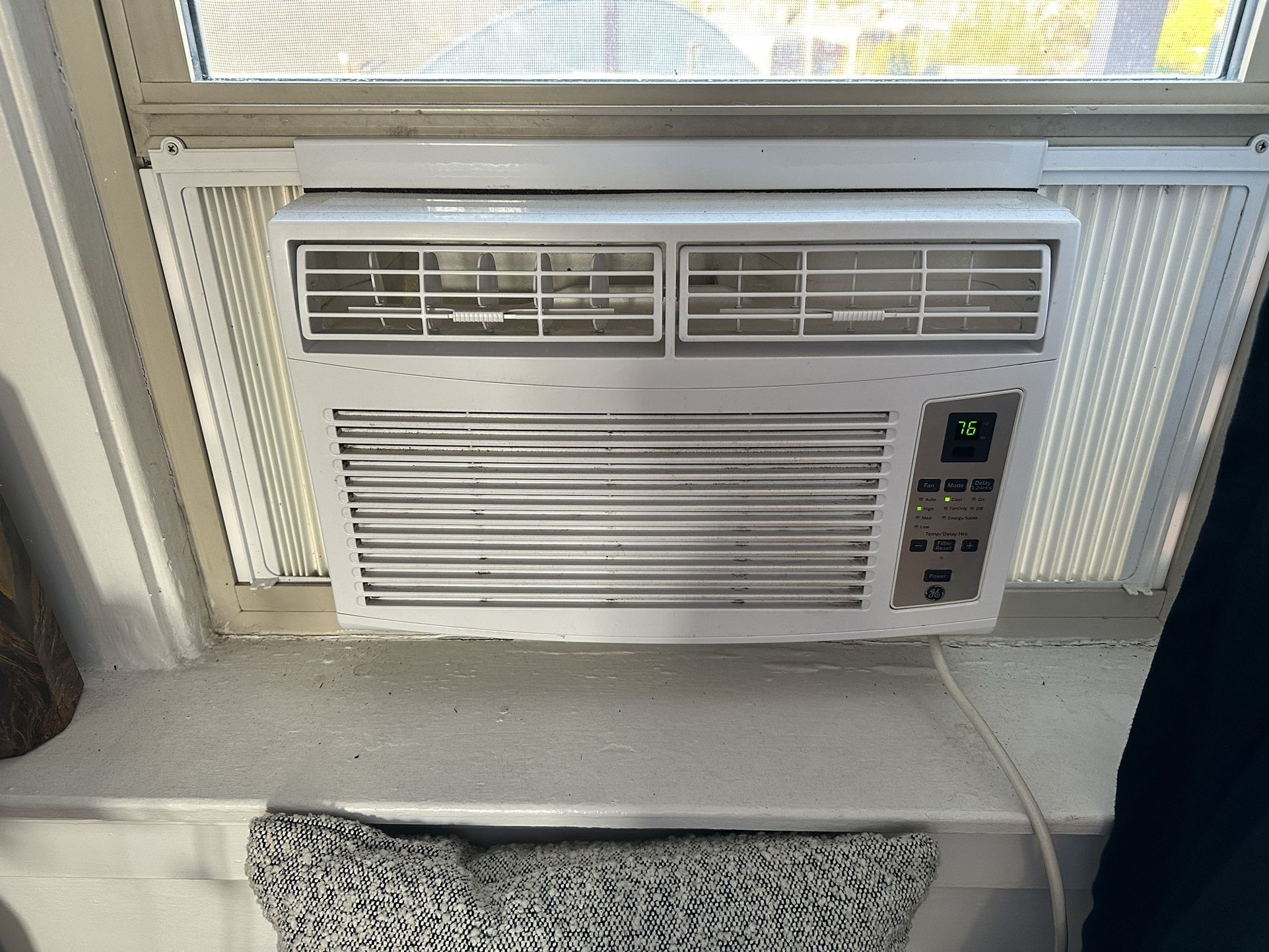 Window AC Unit 