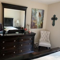 Bedroom Set/Queen - Chocolate Brown