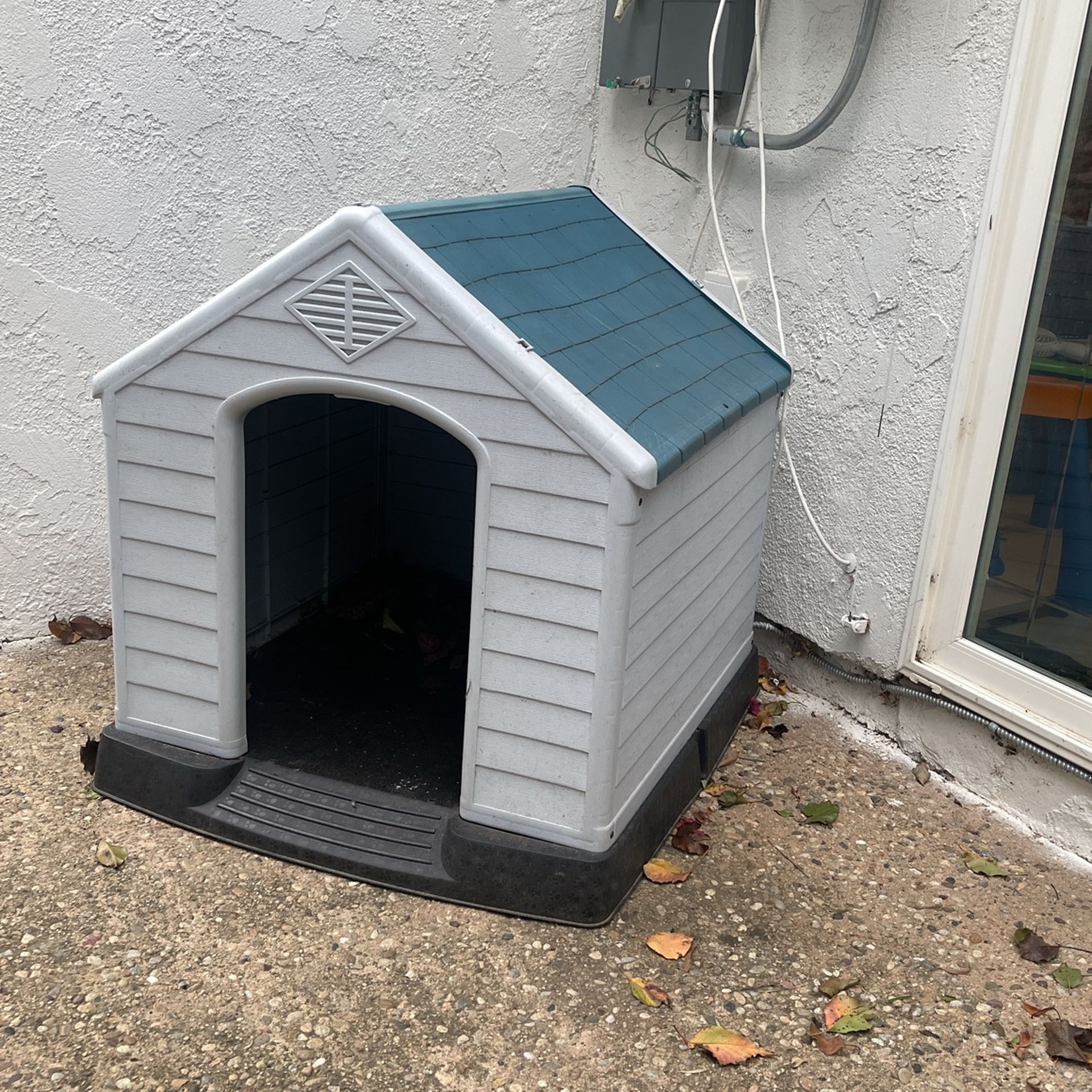 Dog House