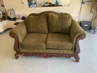Love seat