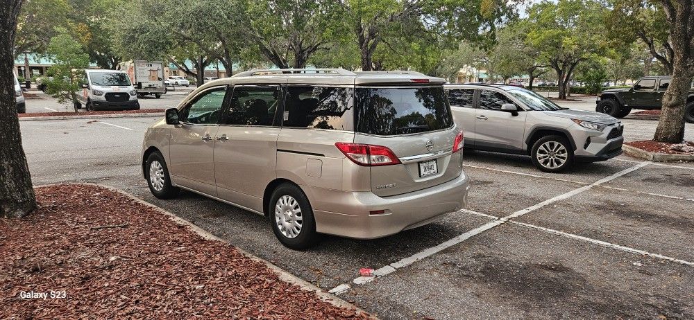2012 Nissan Quest