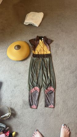 Raya Costume