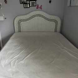 Pier 1, white wicker, queen, 