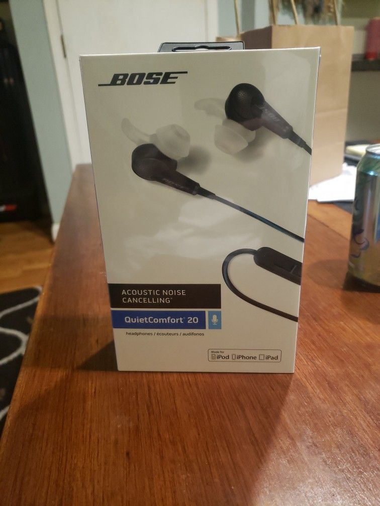 Bose QC20 Headphones- Unopened
