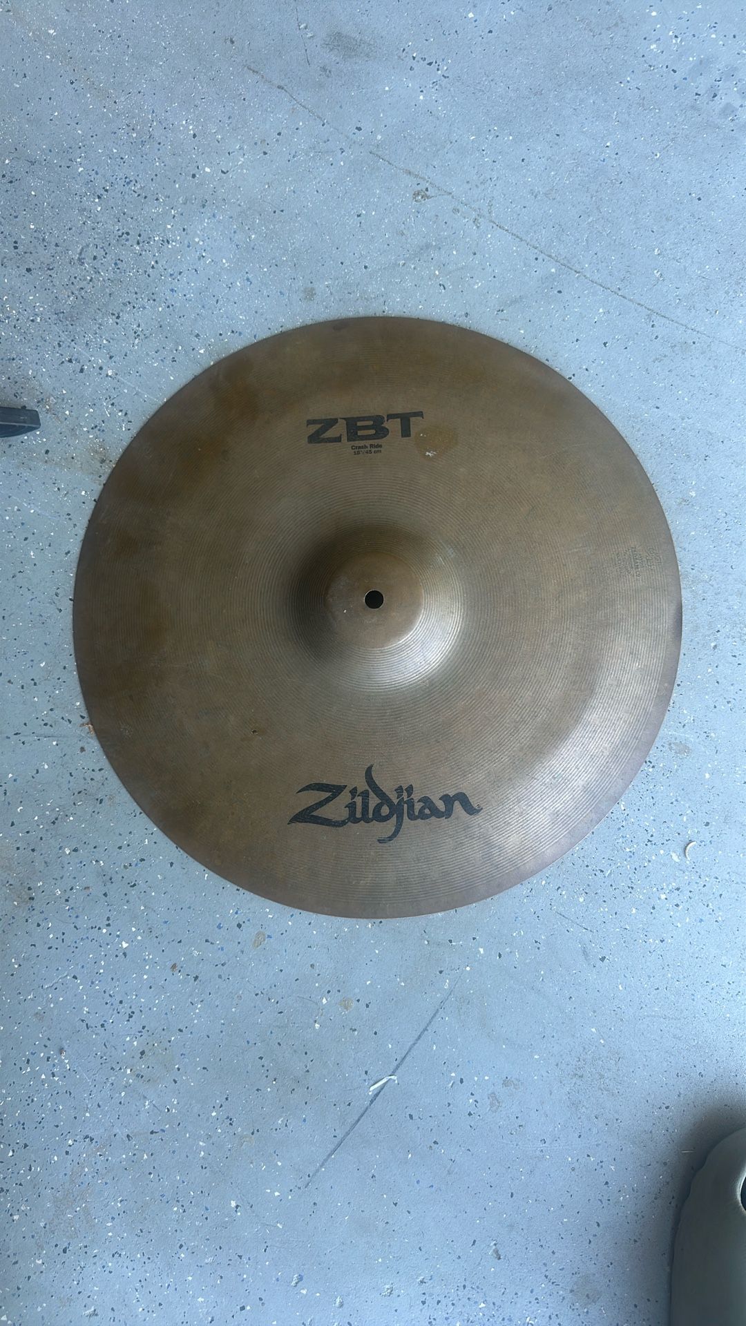 Zildjian ZBT Symbols With Stand