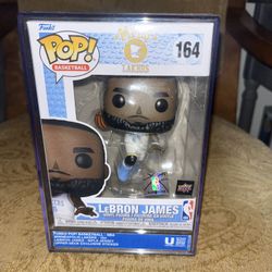 Funko Pop basketball 164 LeBron James exclusives in “graded box” mint condition