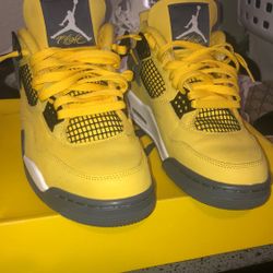 Jordan 4s 