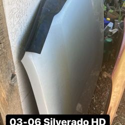 03-06 silverado HD hood $550