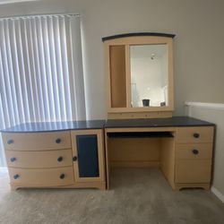 Wood Bedroom Dresser Set /3 Piece