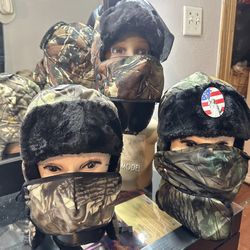 WINTER HATS JACKETS HOODIES GORROS CALIENTITOS MÁSCARAS GUANTES CALCETINES TÉRMICOS 