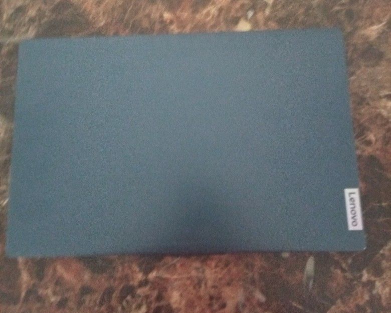 Lenovo IdeaPad Slim 3 Laptop
