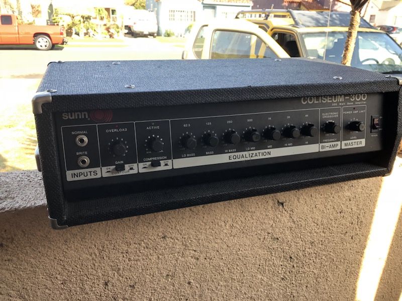 Vintage Sunn Coliseum 300