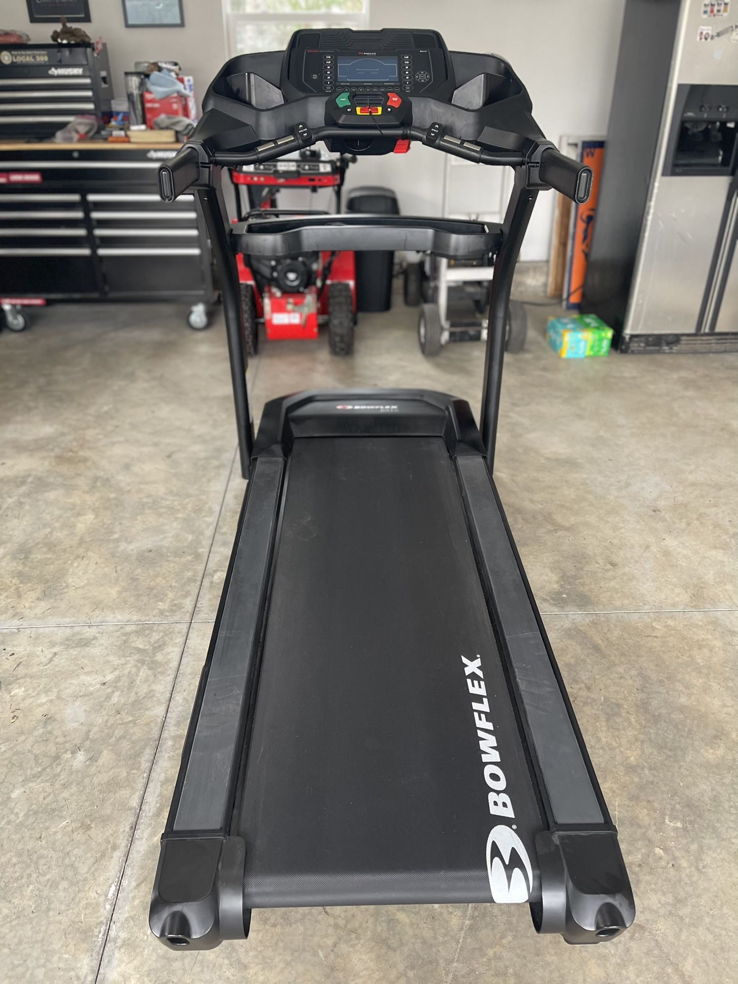 Bowflex BXT6 Excellent Condition. No Issues! Works Great… Comes with Box Of All Spear Parts If Ever Need It. 