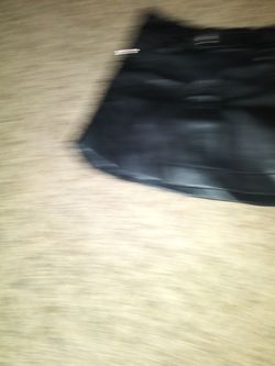 Little girl leather skirt size 3t vary cute for 10.00