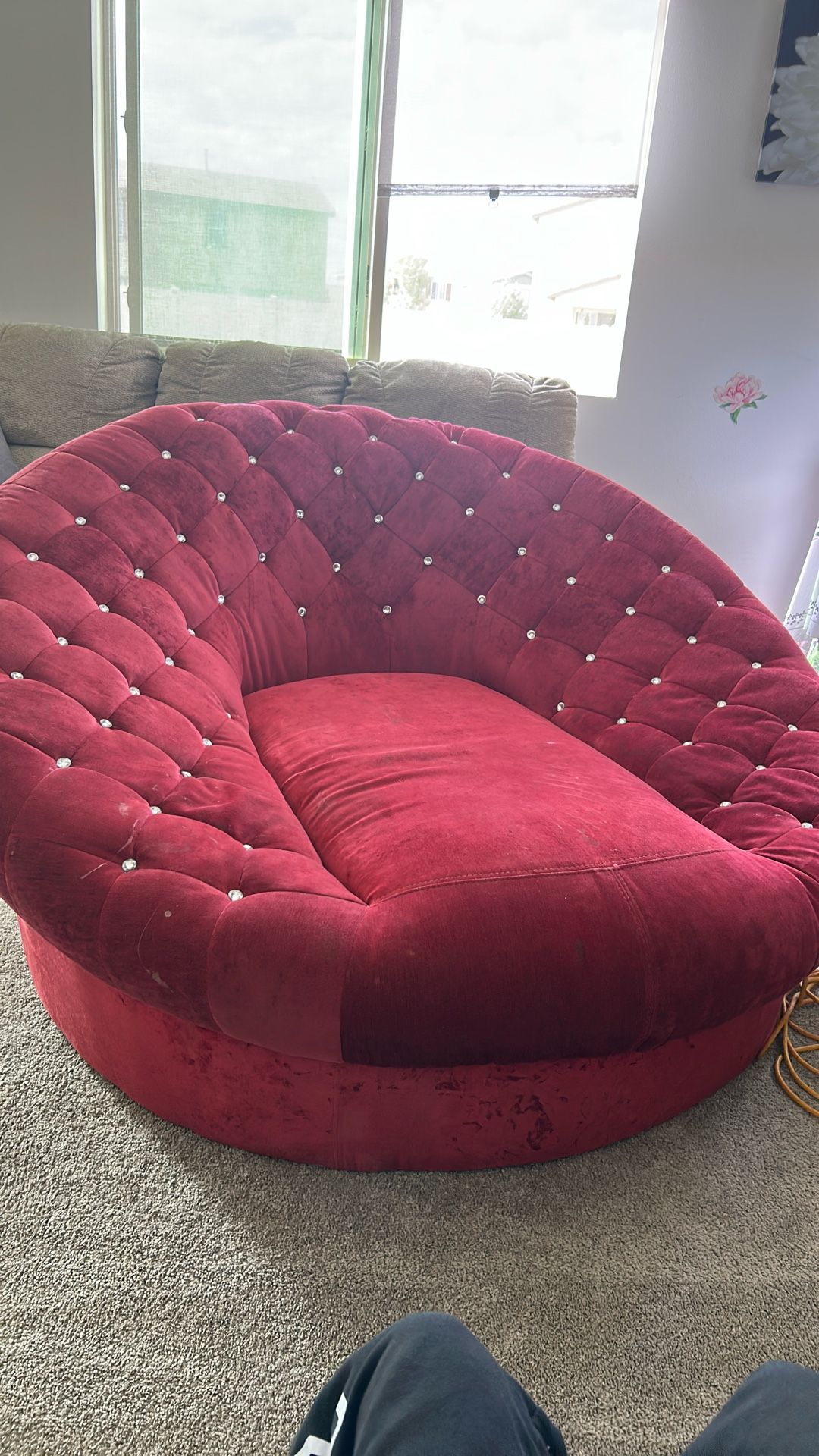 Red Velvet Round Lounge Chair 