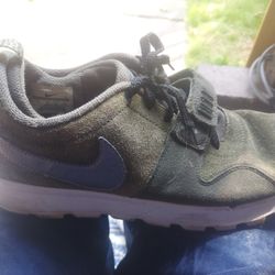 Men's Nike Trainerendor Size 11