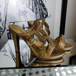 Ralph Lauren heels size 10