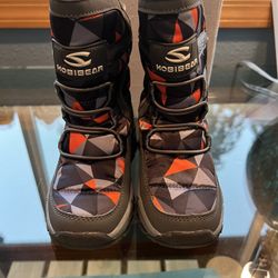 Like new Kids Hobibear Snow boots Size 8 / 9