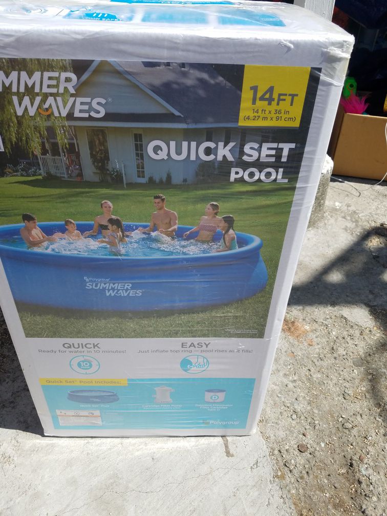 Summer waves pool 14ft x 36in (Quick Set Up). New