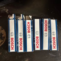 Set of BOSCH Spark plugs for BMW