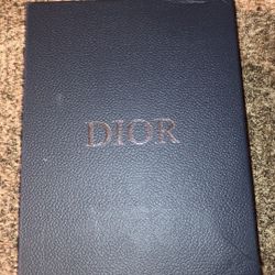 Dior B22
