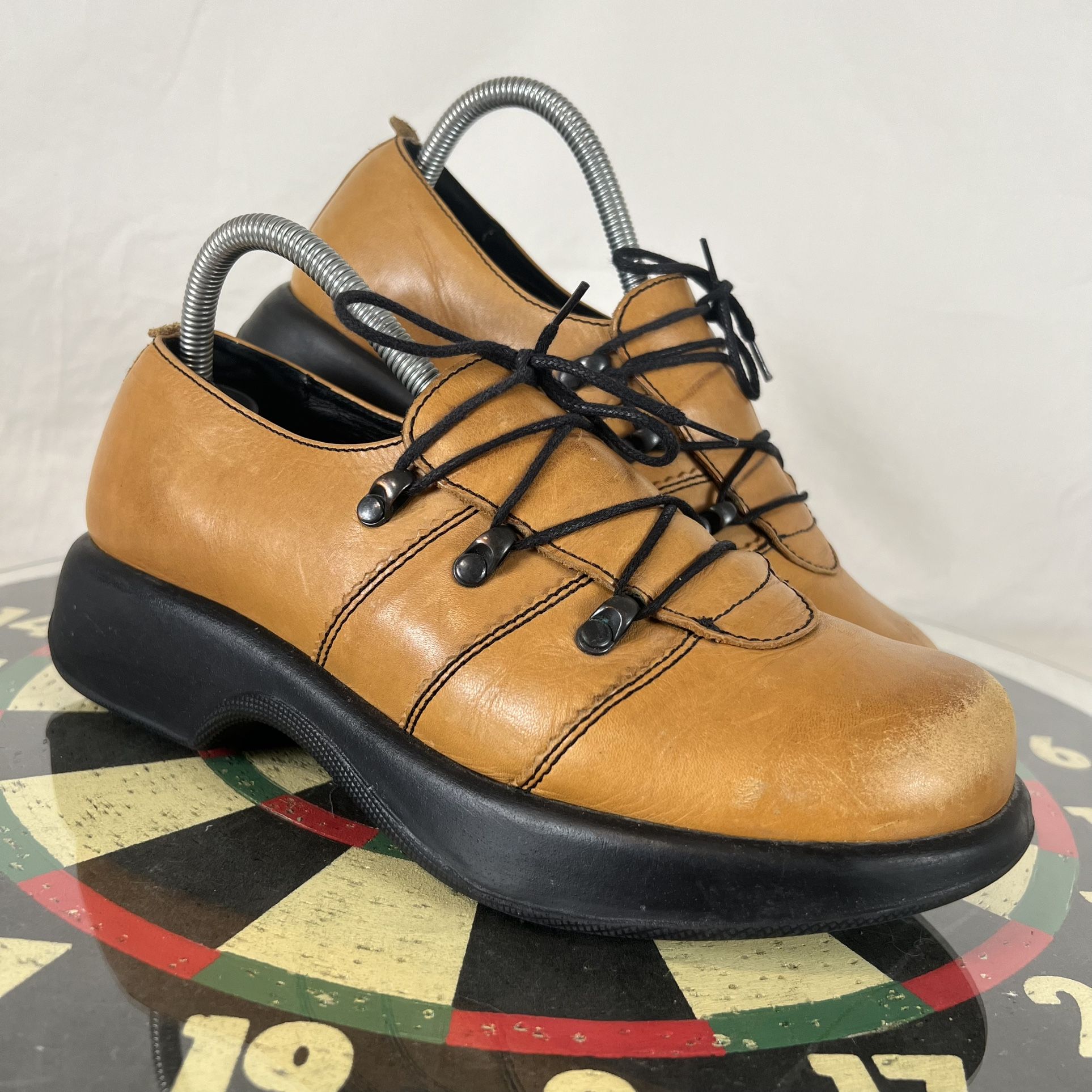 DANKSO Janika Brown Leather Lace-Up Comfort Shoes Clogs Women’s Size 40 / 9.5-10
