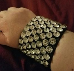 Sparkly studded Leather bracelet!