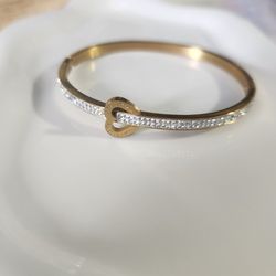 New stainless steel crystal Heart  bangle bracelet