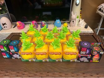 Brand New Pineapples Squeeezy