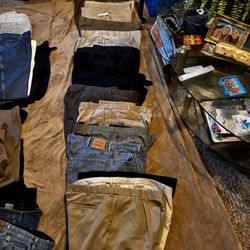 MENS PANTS. 44x32