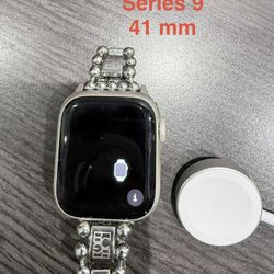 Apple Watch Series 9 - 41mm 