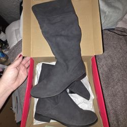 Gray Boots Size:8 Like New