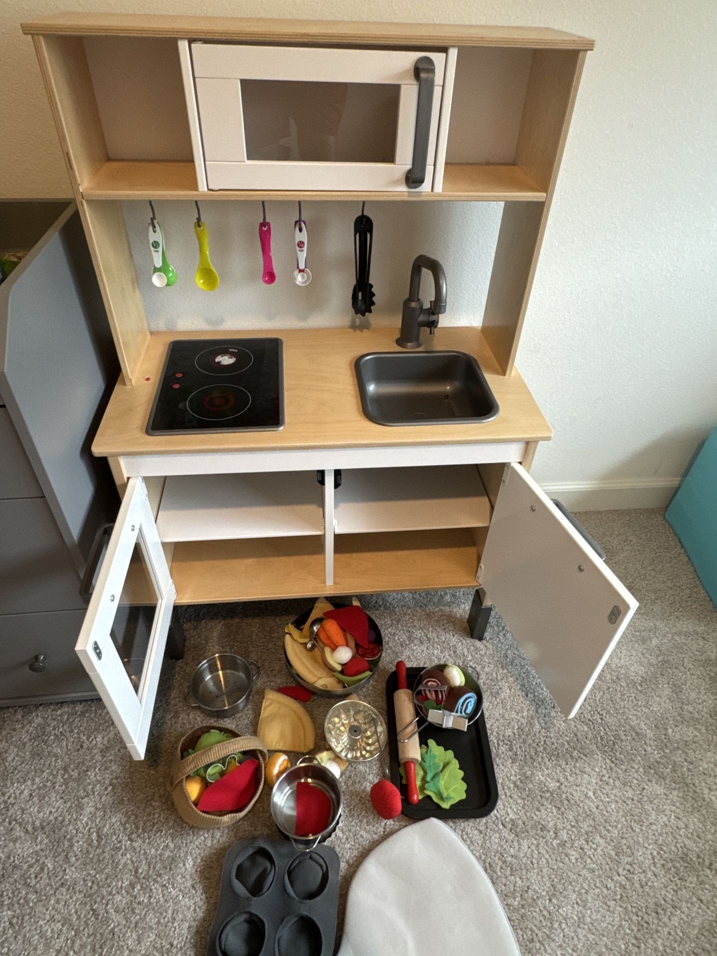 Play Kitchen Plus Good