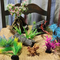 Aquarium Ornaments and Plants