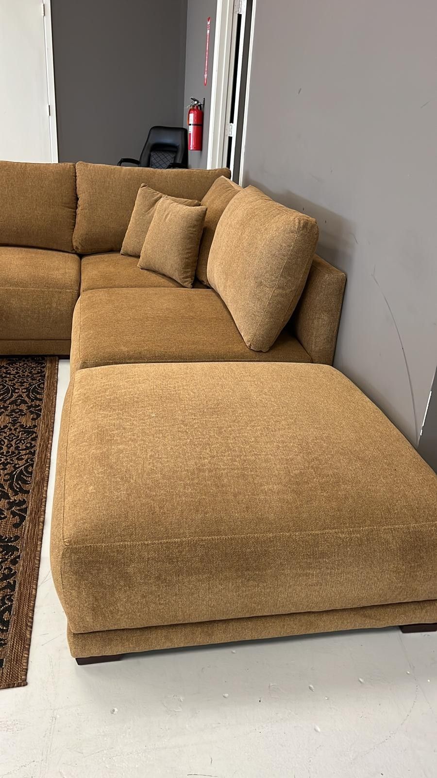 Lucas Brown Sectional livingroom couch sofa❤️ only 1 left! same day delivery option 🚛 $1599