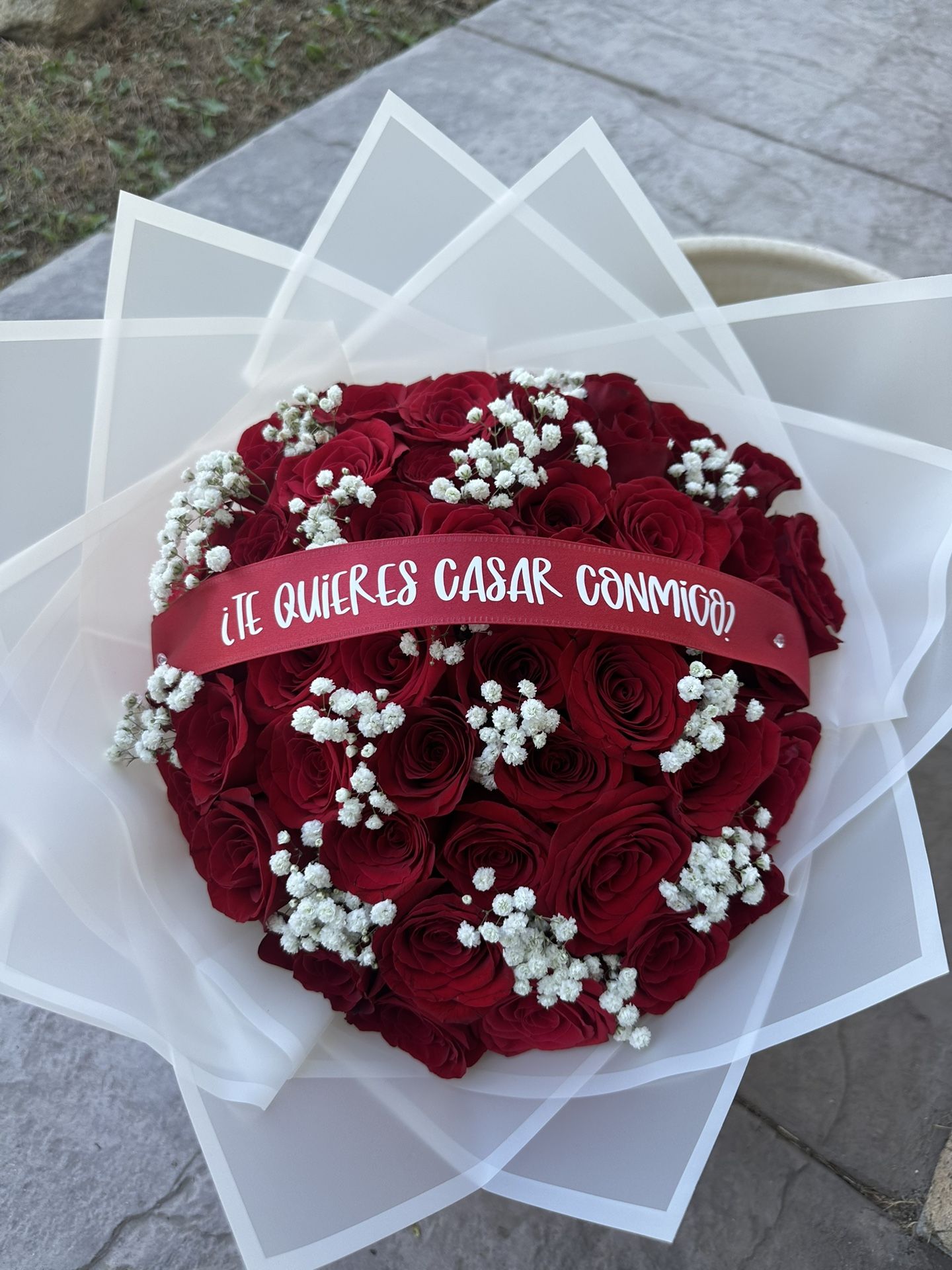 50 Roses With Baby Breath