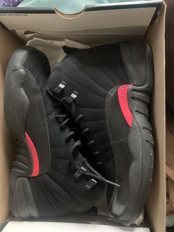 Jordan 12s Size 9men