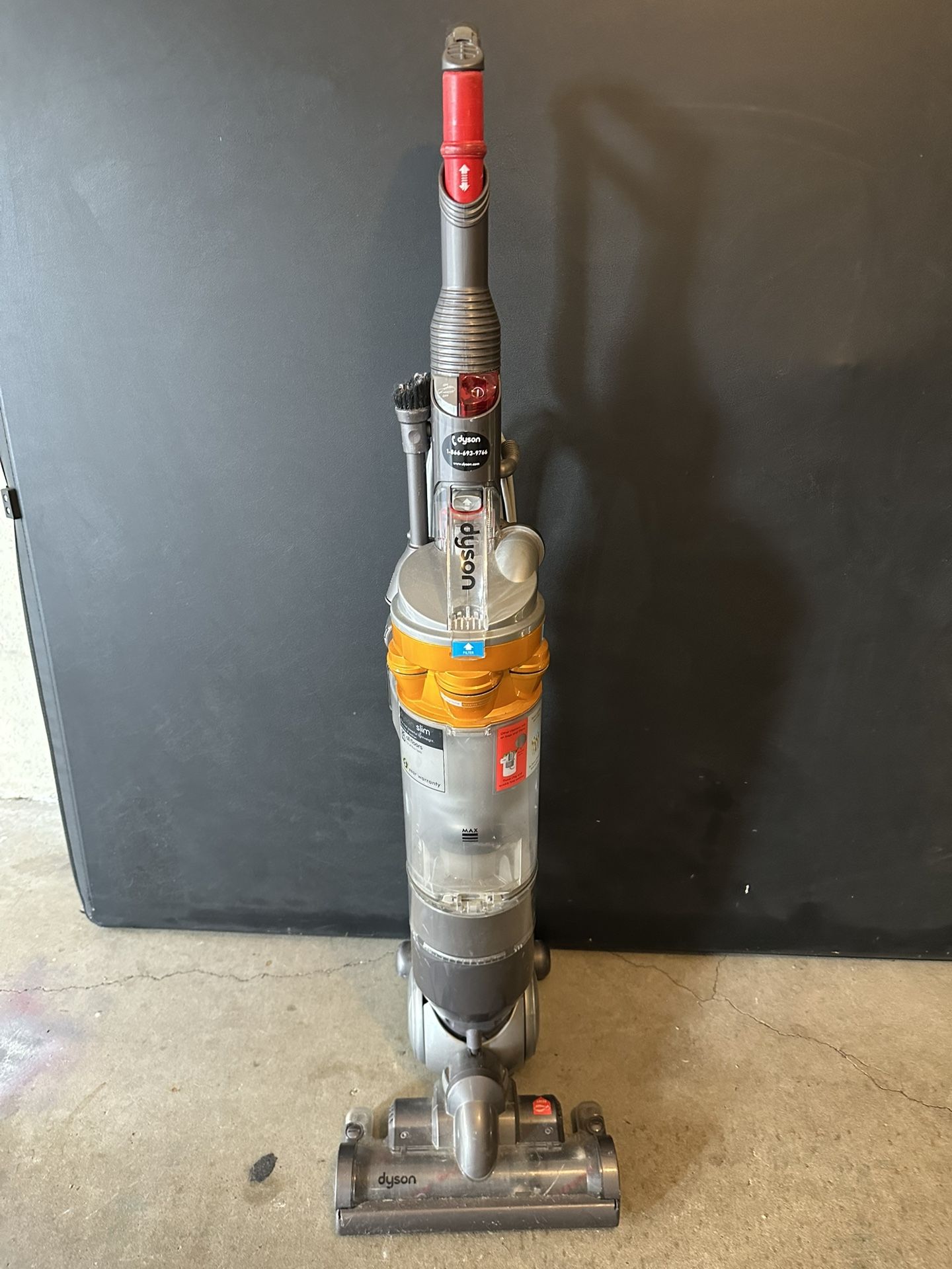 Dyson Slim Rollerball Vacuum