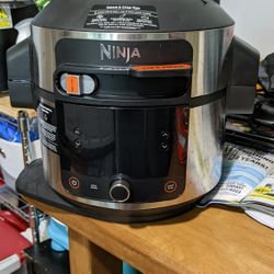 Ninja Foodie Smartlid 6 Quart Model