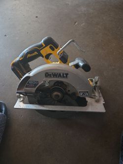 DeWalt 20V Brushless Circular Saw
