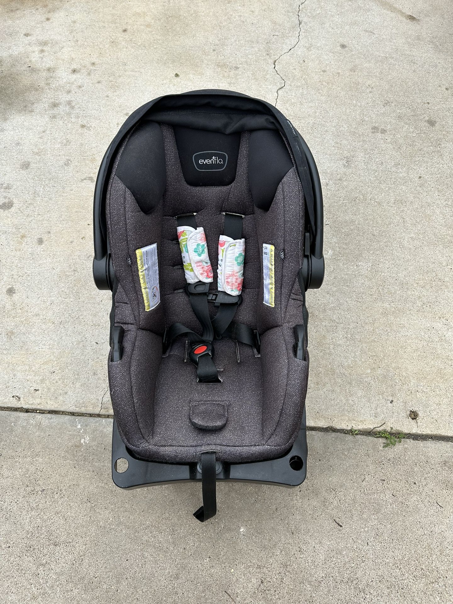 Evenflo Car seat/ Stroller