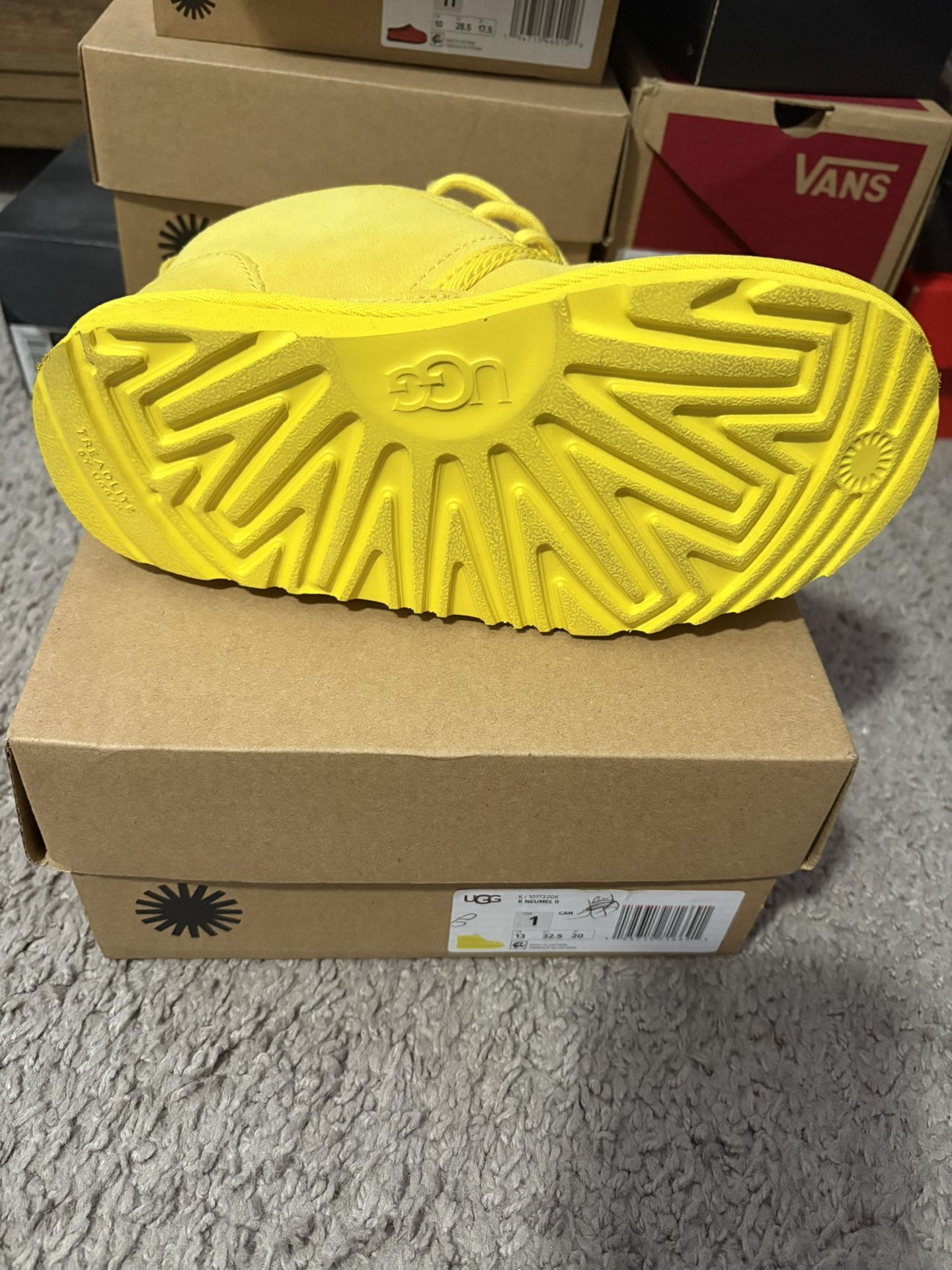 Ugg Size 1 Kids Shoe 