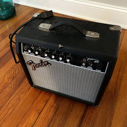 Fender Frontman 15G Amp With Cords