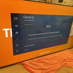 4K 73” Samsung Tizen Smart TV