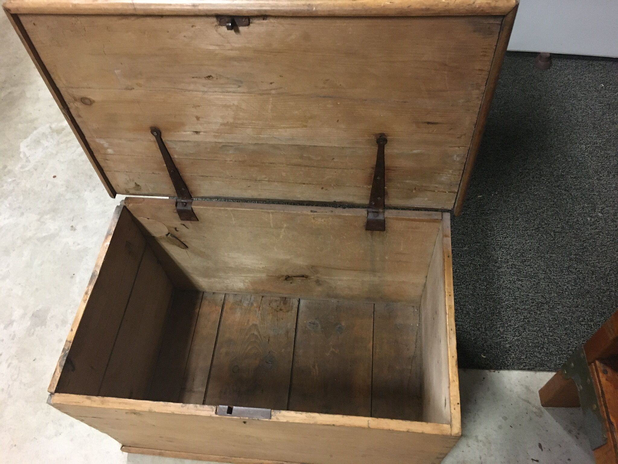 Late 1800’s dove tail handmade quilt box Colonial maple with skeleton lock Heart shaped handles on sides 29W x 17 1/2” x 18”T Pick up in Creedmoor