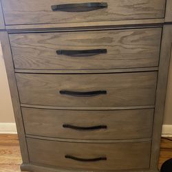 Chest with 5 drawers for sale
