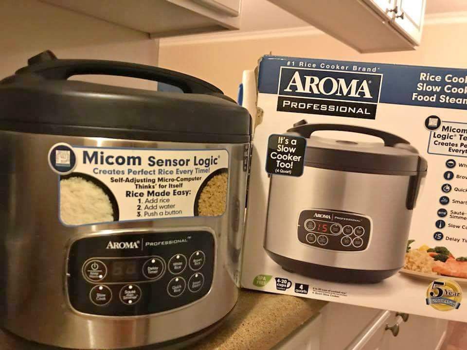 Aroma Digital Rice Cooker, Food Steamer, Small, 4 Cup Uncooked) for Sale in  Tempe, AZ - OfferUp