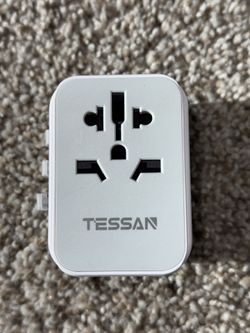 Tessan Universal Travel Adapter Brand New 