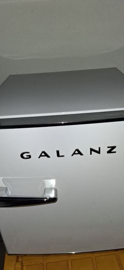 Galanz Mini Fridge